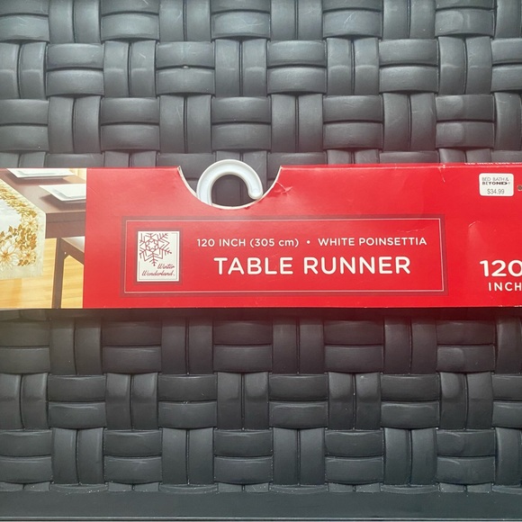 Christmas Elegant Winter White Poinsettia Dinner Table Runner 13x120 inches NEW - Picture 4 of 11